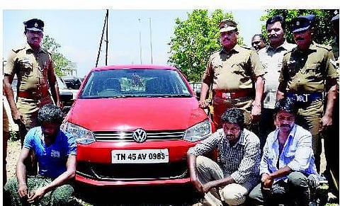 ரூ.50 லட்சம் கொள்ளை போனதாக நாடகமாடிய 3 பேர் கைது