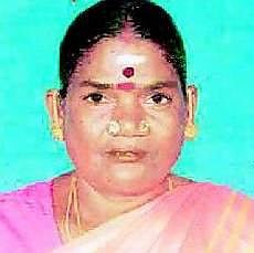 மர்மக் காய்ச்சலுக்கு உரிய சிகிச்சை இல்லை: கிராம மக்கள் சாலை மறியல்