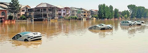 ஜம்மு-காஷ்மீரில் வரலாறு காணாத வெள்ளம் - ராணுவம் மீட்பு பணி: மக்கள் நெகிழ்ச்சி