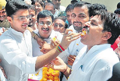 10 மாநில இடைத்தேர்தல்: பாஜகவுக்கு பின்னடைவு; சமாஜ்வாதி, காங்கிரஸுக்கு ஏறுமுகம்