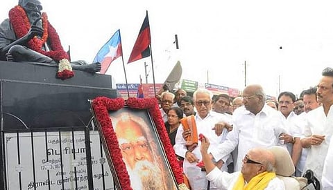 பெரியாரின் 136-வது பிறந்த நாள்: தமிழக தலைவர்கள் மரியாதை