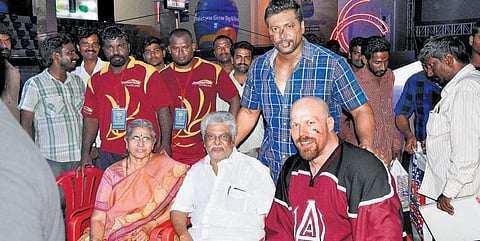 படம் பேசும்