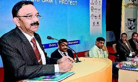 சமூக வலைதளம் மூலம் சைபர் குற்றங்கள் அதிகரிப்பு: கருத்தரங்கில் தகவல்