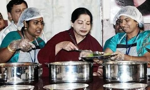 அம்மா உணவகத்தில் ஆந்திர அமைச்சர்கள் மீண்டும் பார்வை: அண்ணா உணவகம் தொடங்க தீவிரம்