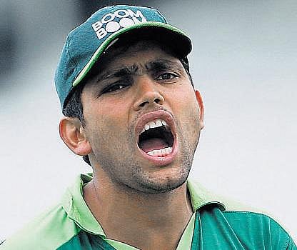 எனது சகோதரர் உமர் அக்மலின் கிரிக்கெட் வாழ்க்கையை அழித்துவிட்டனர்: பாக். தேர்வாளர்கள் மீது கம்ரான் சாடல்