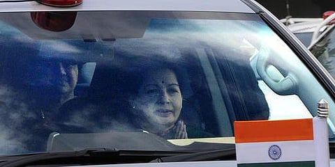 ஜெயலலிதாவுக்கு 4 ஆண்டு சிறைத் தண்டனை; ரூ.100 கோடி அபராதம்: பெங்களூர் நீதிமன்றம் பரபரப்பு தீர்ப்பு