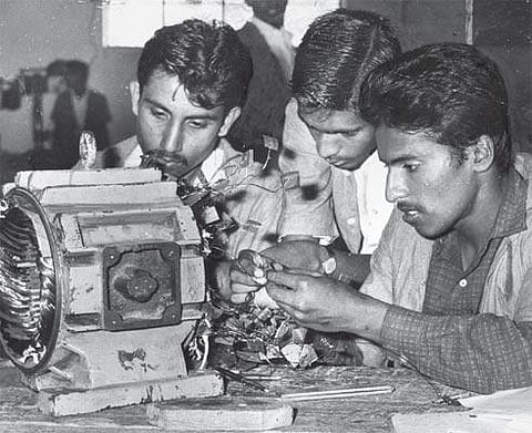 இந்தியாவின் முதலாவது தொழிற்பயிற்சி பல்கலை தொடக்கம்