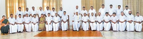 அமைச்சர்களின் இலாகாக்களில் மாற்றமில்லை: கோட்டையில் பணிகளைத் தொடங்கினார் முதல்வர்