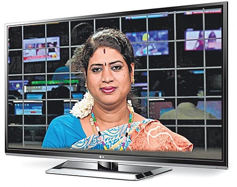 செய்திகள் வாசிப்பவர் பத்மினி பிரகாஷ்