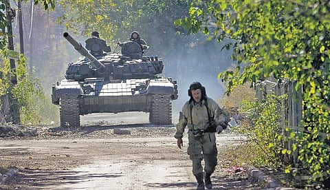 உக்ரைன் விமான நிலையத்தில் கடும் சண்டை