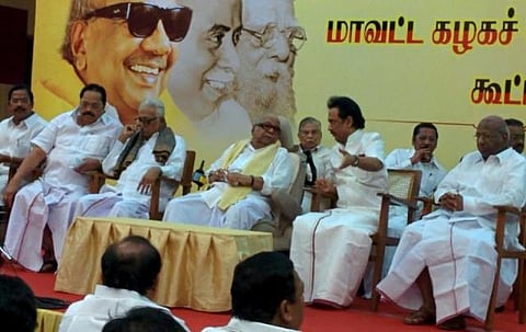 தமிழக சட்டம் - ஒழுங்கை சீரமைக்க மத்திய அரசு தலையிட வேண்டும்: திமுக தீர்மானம்