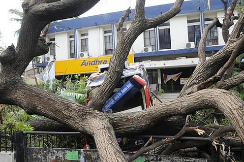 ஆந்திராவில் புயல் பாதிப்பு: பிரதமர் மோடி நாளை நேரில் ஆய்வு