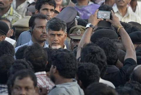 ஹுத்ஹுத் புயலால் ரூ.70 ஆயிரம் கோடி சேதம்: ஆந்திர முதல்வர் சந்திரபாபு நாயுடு தகவல்