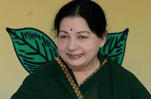 சொத்துக் குவிப்பு வழக்கில் ஜெயலலிதாவுக்கு உச்ச நீதிமன்றம் ஜாமீன்: வழக்கை தாமதிக்கக் கூடாது என நிபந்தனை