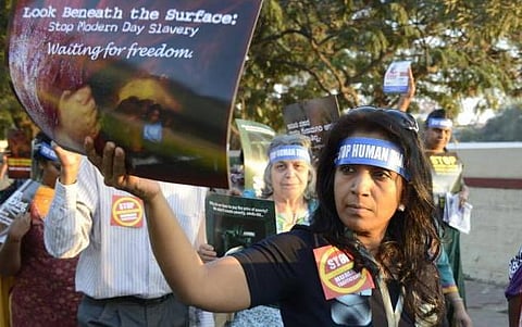 பெருகிவரும் குழந்தைக் கடத்தல்கள்: ஆண்டொன்றுக்கு காணாமல் போகும் 45 ஆயிரம் பேர் - கோடிகளில் புரளும் வியாபாரம்