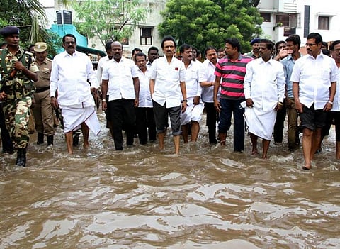 கொளத்தூர் தொகுதியில் மழை வெள்ள பாதிப்புகளை பார்வையிட்டார் மு.க.ஸ்டாலின்