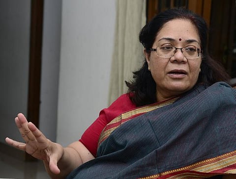 பாலியல் தொழிலை சட்டபூர்வமாக்க வேண்டும்: லலிதா குமாரமங்கலம்