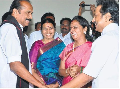 திமுகவுடன் கைகோர்க்கும் வைகோ: விமானப் பயணத்தின்போது ஸ்டாலினுடன் ஆலோசித்தது என்ன?