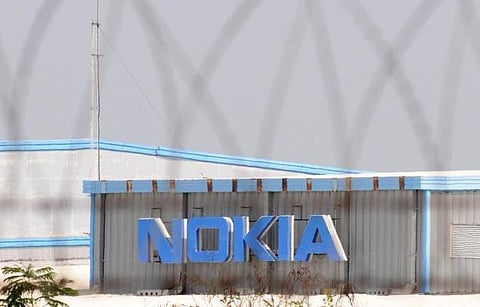 நோக்கியாவால் வளர்ச்சி அல்ல, நெருக்கடி மட்டுமே