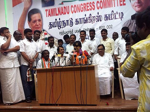 காங்கிரஸில் இணைந்தாரா நடிகர் கார்த்திக்?