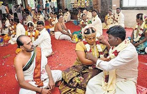 சென்னையில் 58 மாற்றுத்திறனாளி ஜோடிகளுக்கு திருமணம்