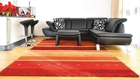 அழகு சேர்க்கும் அறைக்கலன்கள்