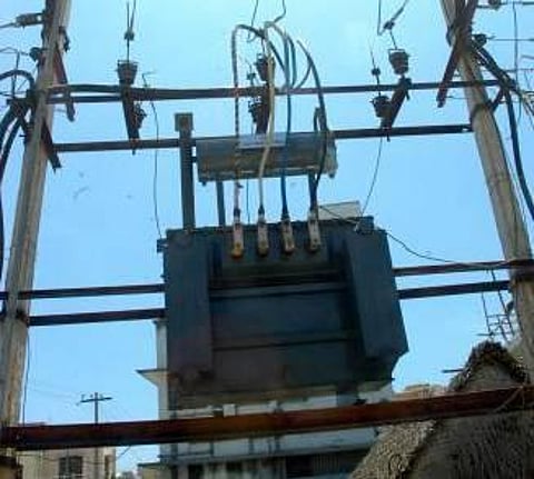 கட்டண உயர்வுக்கு எதிரான 700 மனுக்களுக்கு விளக்கம்: மின் வாரியத்துக்கு ஆணையம் உத்தரவு