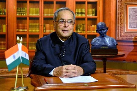 இந்திய சமூக ஒற்றுமையின் சின்னமாகத் திகழ்கிறது இந்தி: பிரணாப் முகர்ஜி