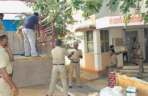 மெல்லத் தமிழன் இனி...! 29 - கள்ளச்சாராயம் பாயும் இன்னொரு பாதை!