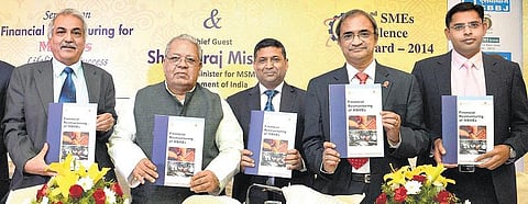 சிறு, குறு நிறுவனங்களுக்கு கடன் அளிப்பதில் வங்கிகள் அலட்சியம்: மத்திய அமைச்சர் குற்றச்சாட்டு