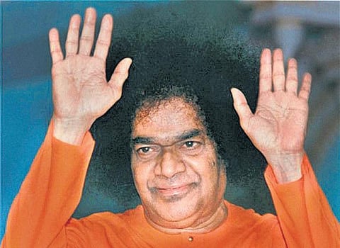 சத்ய சாய் பாபா 10