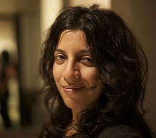 இயக்கும் கரங்கள்: அது வேறு உலகம்