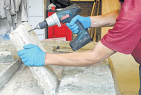 பேப்பரில் சிமெண்ட்...