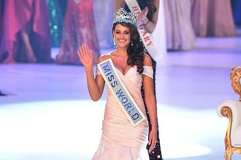 உலக அழகி பட்டம் வென்றார் தென்னாப்பிரிக்காவின் ரோலென்