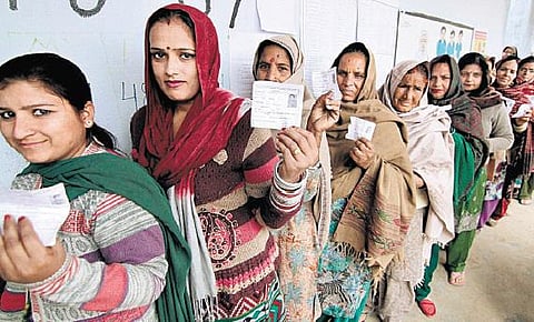 நான்காம் கட்டத் தேர்தல்: காஷ்மீரில் 49%; ஜார்க்கண்டில் 63%