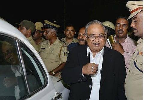 ஜெயலலிதா மேல்முறையீடு வழக்கு: அரசு வழக்கறிஞர் பவானி சிங்கை நீக்க திமுக பொதுச் செயலர் அன்பழகன் மனு