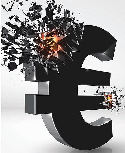 சரிவில் யூரோ- வெளியேறத் துடிக்கும் கிரீஸ்