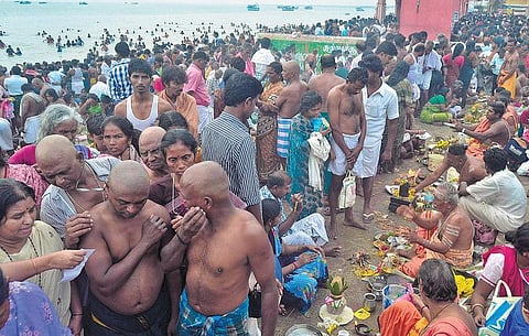 முன்னோர்கள் அருளும் ஆசி