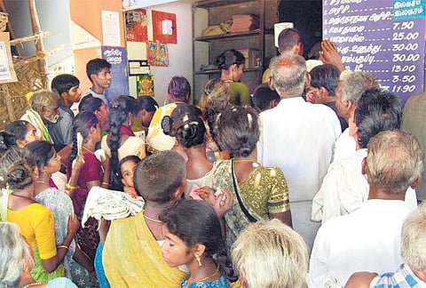 சொல்லத் தோணுது 20: மக்களாட்சியும் - புழுத்த அரிசியும்