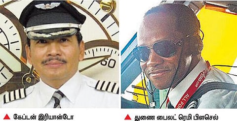 162 பயணிகளுடன் ஏர் ஏசியா விமானம் விபத்து: கேப்டன் இருக்கையில் இல்லாதது காரணமா? - விசாரணையில் திடுக்கிடும் தகவல்கள்