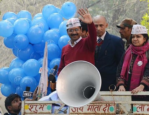 நம் பக்கம் கடவுள் இருக்கிறார்: இறுதி நாள் பிரச்சாரத்தில் கேஜ்ரிவால்