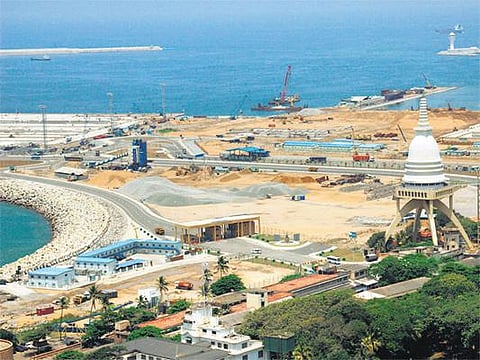 கொழும்பு துறைமுக நகர திட்டத்தை செயல்படுத்த சீனாவுக்கு இலங்கை அனுமதி: இந்தியா கடும் அதிருப்தி