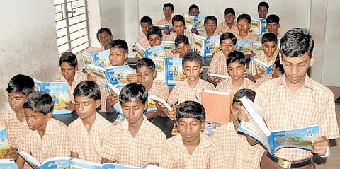 பாடநூலில் பிழைகள் - கல்வித் துறைக்கே பொறுப்பு