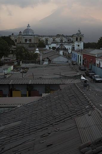 எரிமலை சீற்றம்: தெற்கு கவுத்தமாலாவில் எச்சரிக்கை