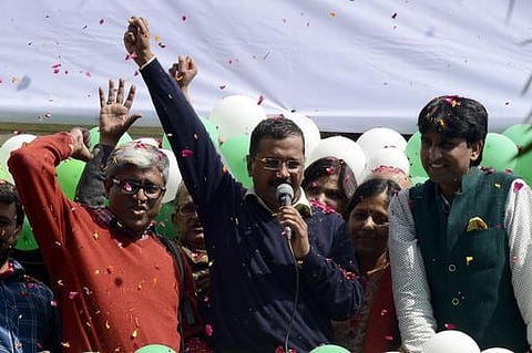 வெற்றிக் களிப்பில் ஆணவம் கொள்ள வேண்டாம்: கட்சியினருக்கு கேஜ்ரிவால் வேண்டுகோள்