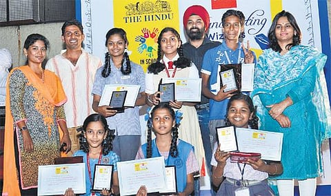 ‘தி இந்து’ - ‘செல்லோ’ பேனா சார்பில் கையெழுத்து போட்டி: சென்னையில் 477 மாணவ, மாணவிகள் பங்கேற்றனர்; 6 பேர் இறுதிப் போட்டிக்கு தேர்வு