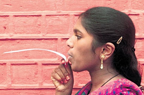 விமானம் மேலே உயர்வது எப்படி?