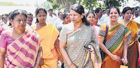 வனக் கல்லூரி மாணவர்கள் பிரச்சினையை தமிழக அரசு வேடிக்கை பார்க்கிறது: திமுக மகளிர் அணி செயலாளர் கனிமொழி குற்றச்சாட்டு