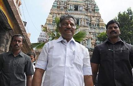 ஜெயலலிதா மீண்டும் முதல்வராக மக்கள் பிரார்த்தனை செய்வது ஏன்?- ஓபிஎஸ் பேச்சு