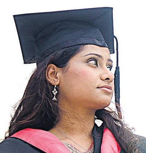 பொருத்தமான மாப்பிள்ளை கிடைப்பது கஷ்டம்